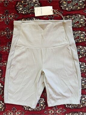 NWT Oysho High Rise Biker Length 20mm Athletic Grey Shorts - Size S New